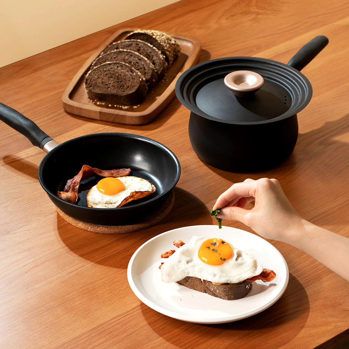 6 Piece Hard Anodized Stainless Steel Cookware Set S182