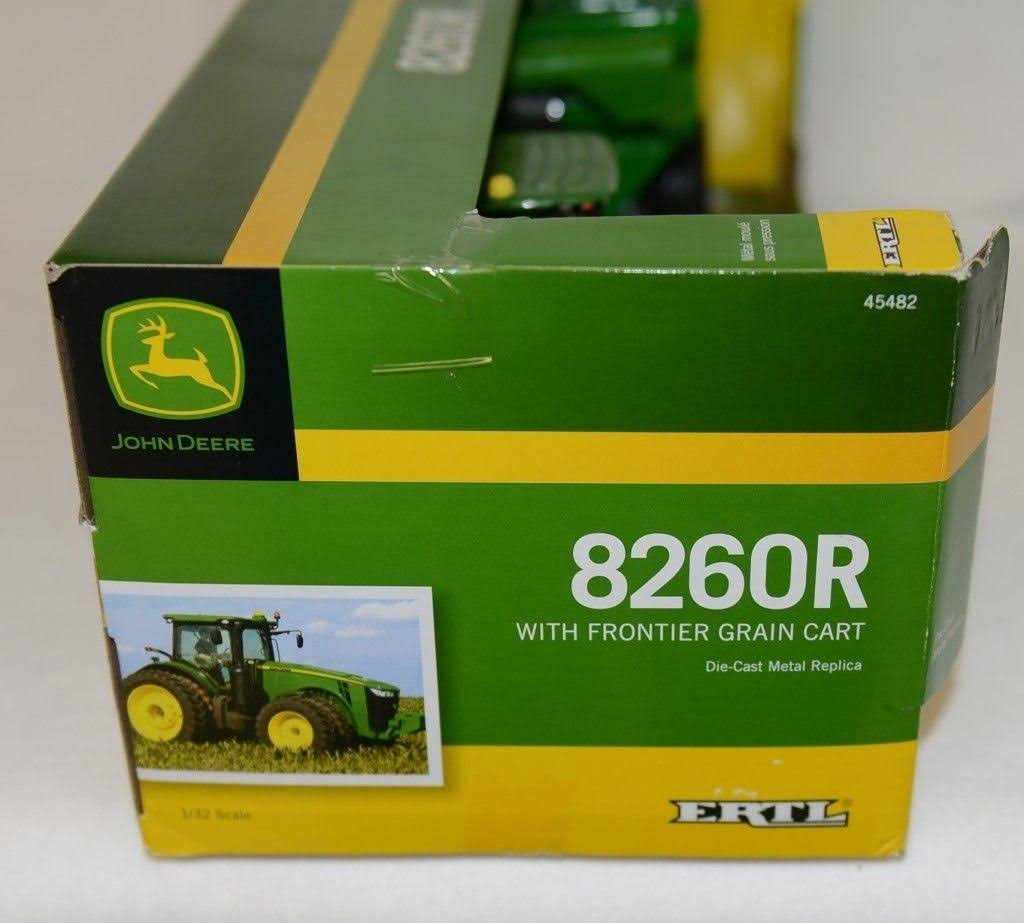 1:32 Scale Tractor with Grain Cart T32248