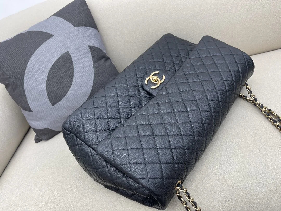 Black Luggage R62563