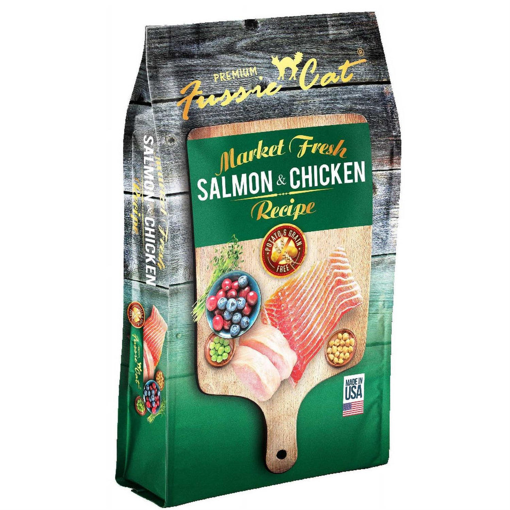 Salmon Chicken Dry Cat Food D743