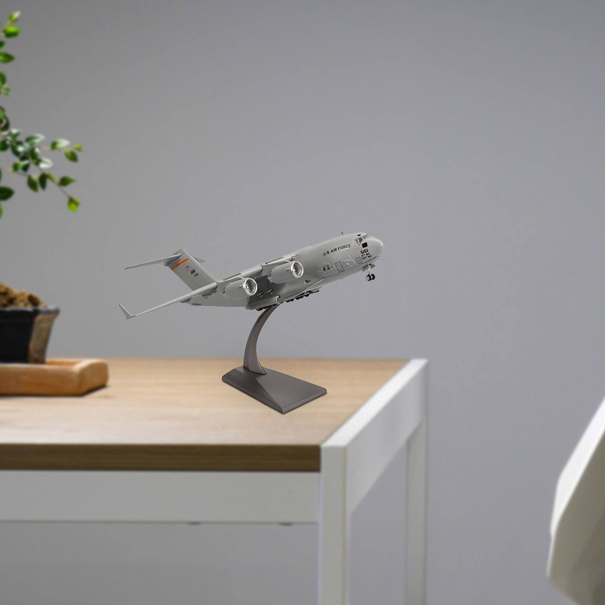 Diecast Aircraft Model U947981