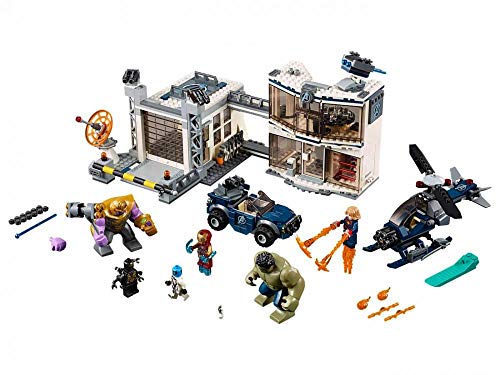 LEGO Marvel Avengers Building Set (699 Pieces) I6751