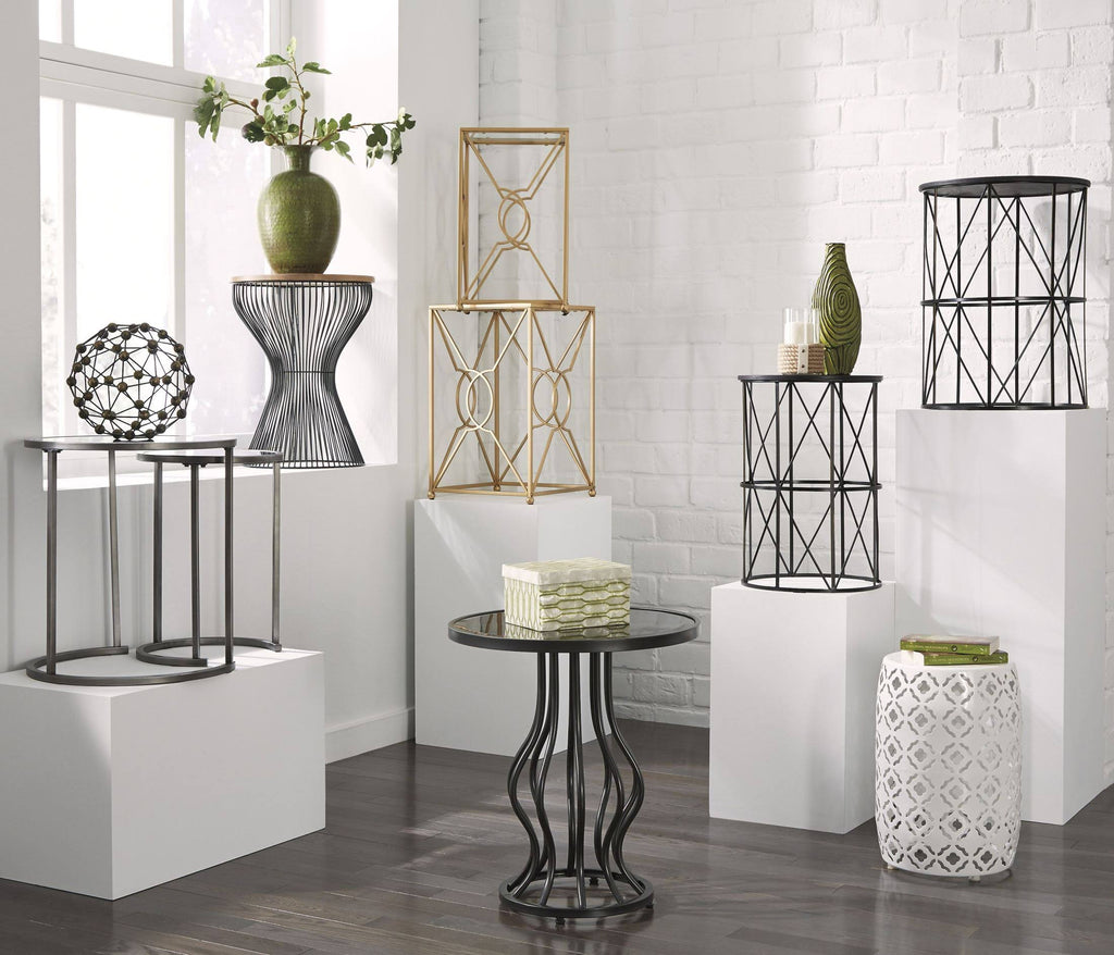 Black Round End Table Z200