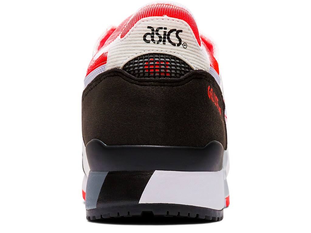 White Flash Coral Sneakers Z122504