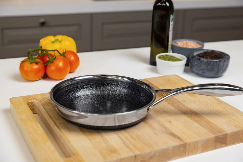 8” Hybrid Nonstick Frying Pan V180