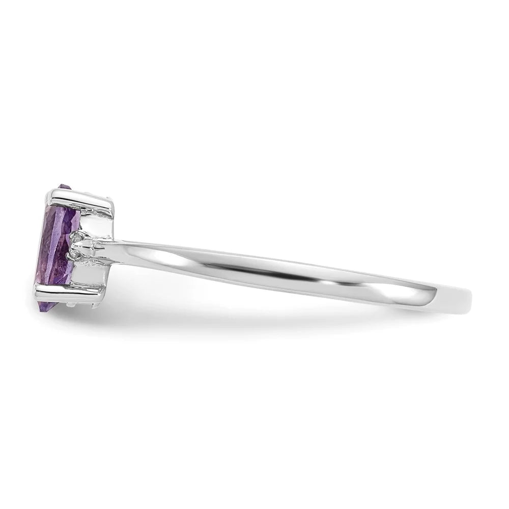 14 Karat White Gold Diamond and Amethyst Birthstone Ring U657