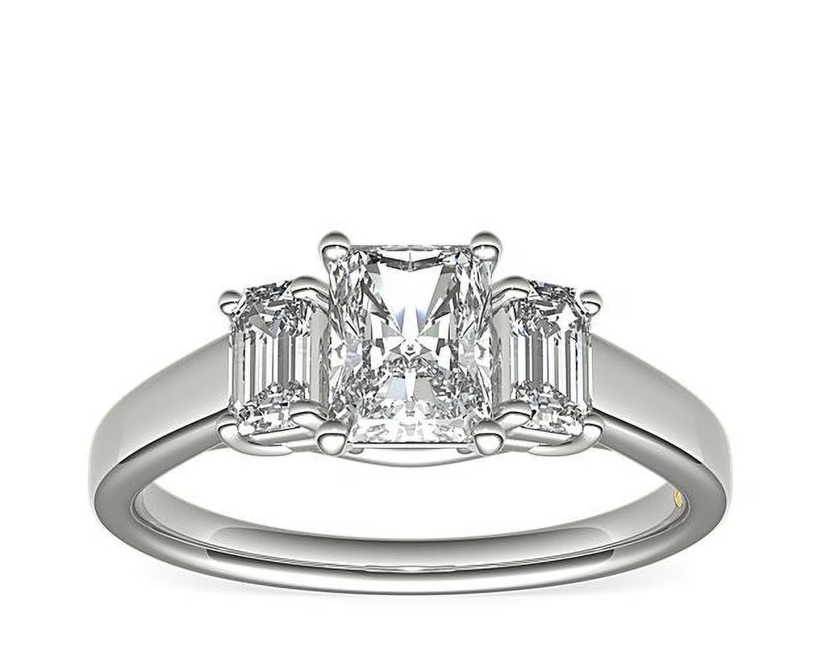 950 Platinum Radiant Cut Real Diamond Three Stone Ring T42020