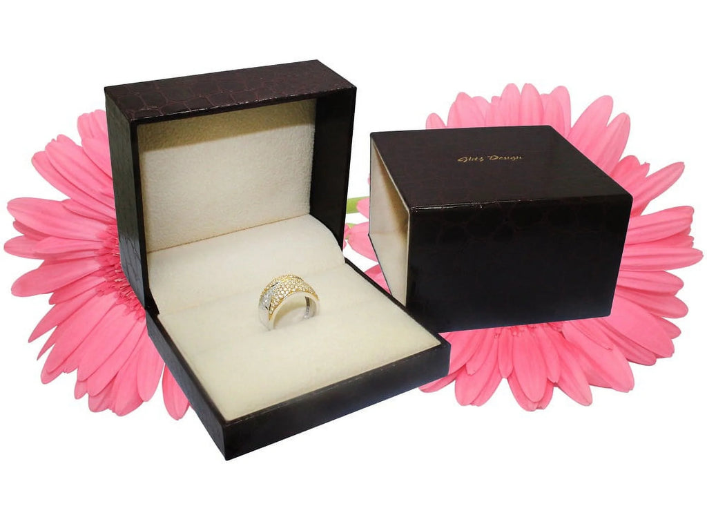 18K Gold Diamond Engagement Ring with GIA Certificate G780