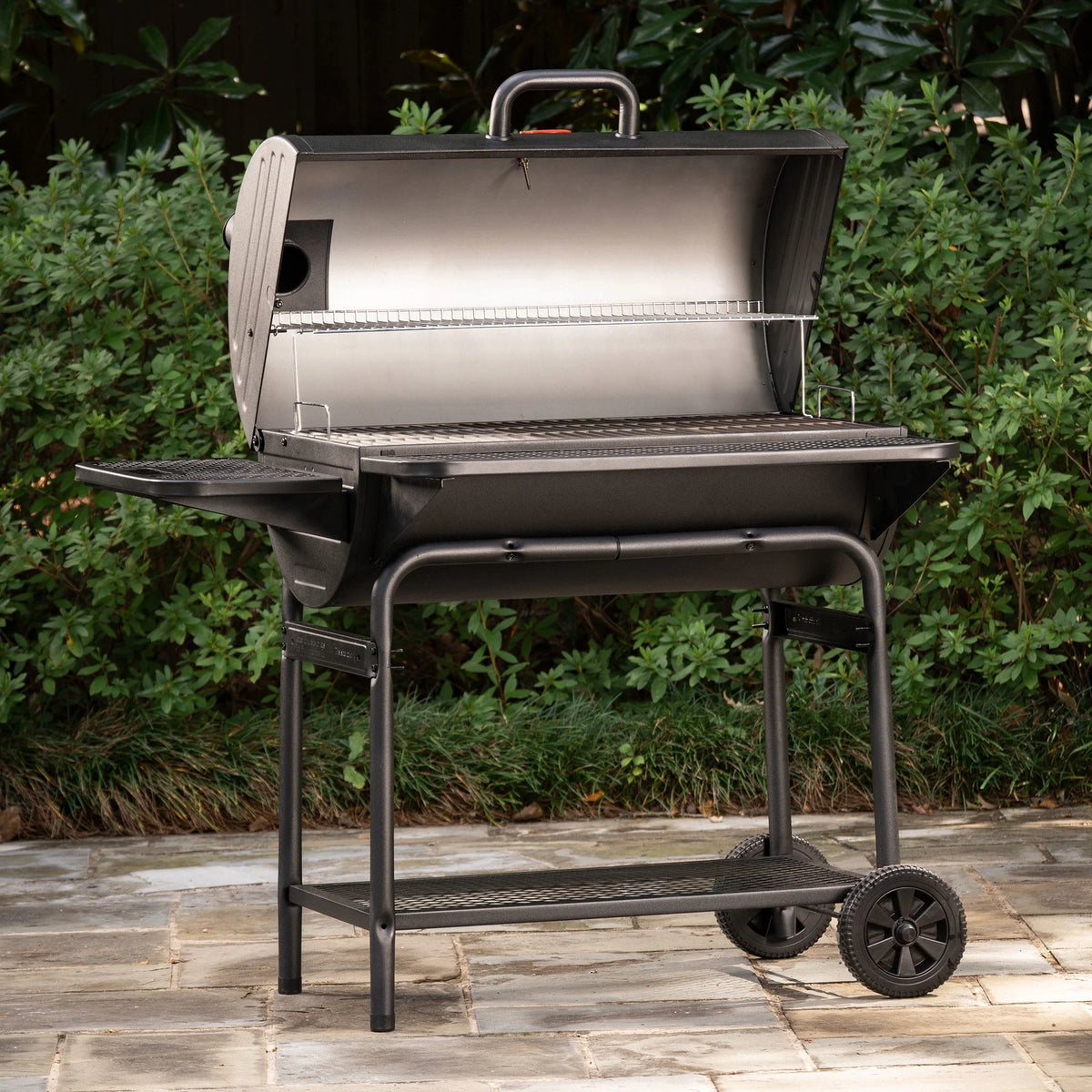 Charcoal Barrel Grill U96353